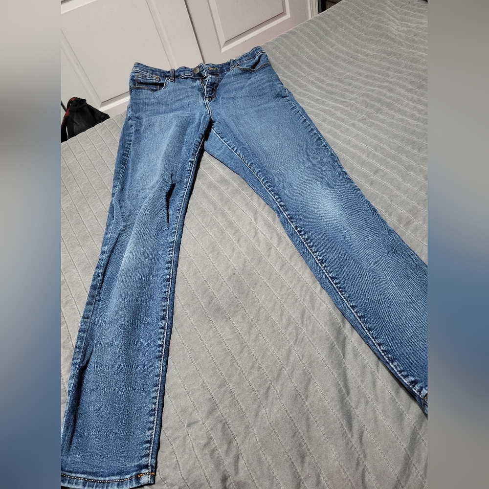 universal thread skinny
